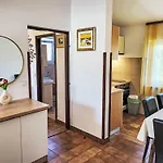 Ive By Interhome * Petrcane