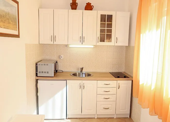 Ive By Interhome Semesterbostad Petrcane