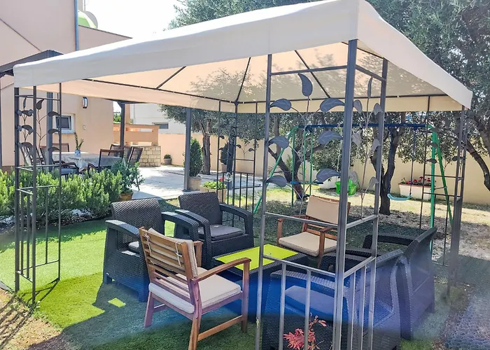 Semesterbostad Ive By Interhome Petrcane