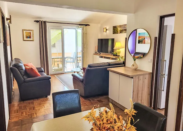 Ive By Interhome Petrcane