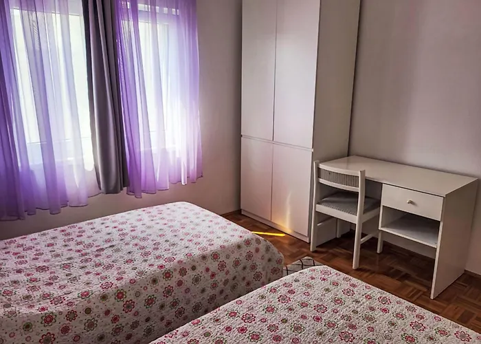 Ive By Interhome Semesterbostad Petrcane