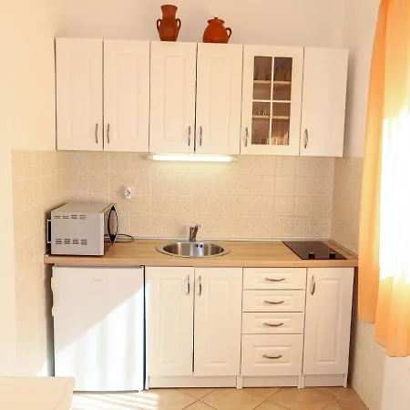 Ive By Interhome Vakantiehuis Petrcane