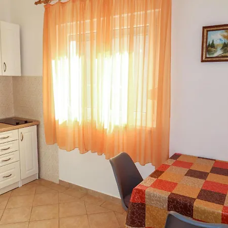 Ive By Interhome * Petrcane