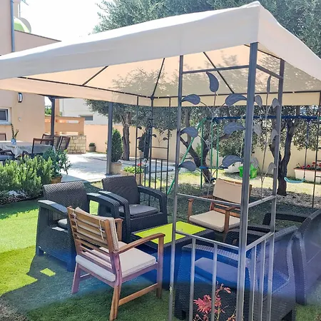Holiday home Ive By Interhome Petrcane