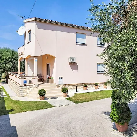 Ive By Interhome Petrcane